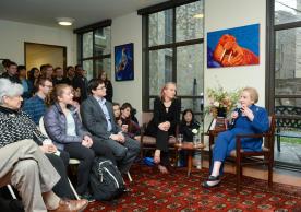 albright_3_tea_crowds